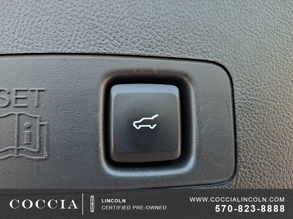 Certified 2024 Lincoln Corsair AWD image 29