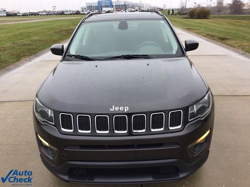 Used 2020 Jeep Compass Latitude w/ Popular Equipment Group image 11