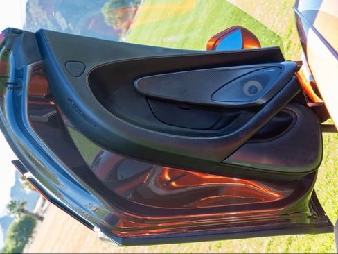 Used 2016 McLaren 570S Coupe RWD image 14