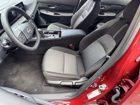 New 2026 Nissan Sentra SV w/ SV Convenience Package FWD image 16