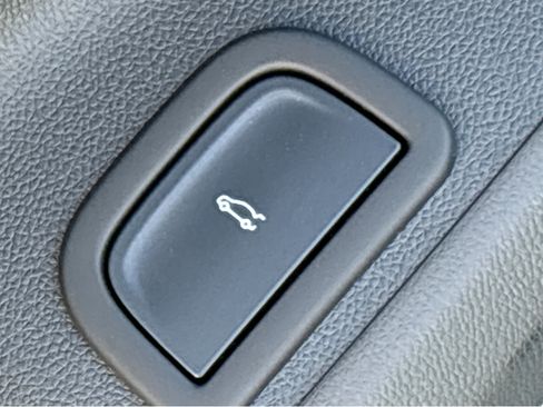 New 2026 Chevrolet Traverse RS FWD image 36