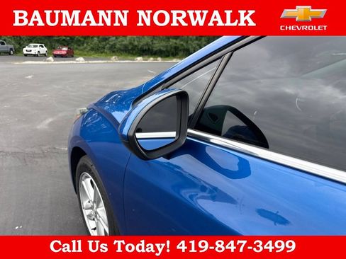 Used 2017 Chevrolet Cruze LT w/ Convenience Package FWD image 13