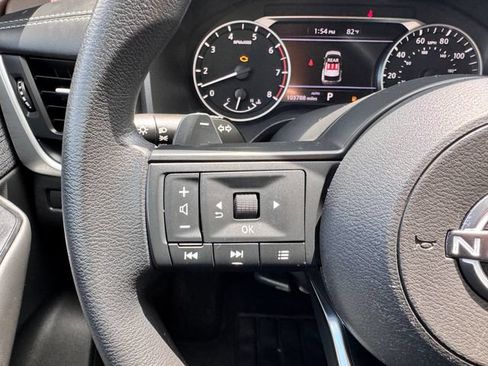 Used 2023 Nissan Rogue S AWD/4WD image 17