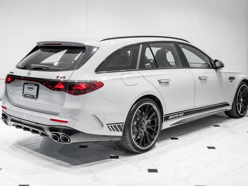 Used 2026 Mercedes-Benz E 53 AMG 4MATIC Sedan image 9