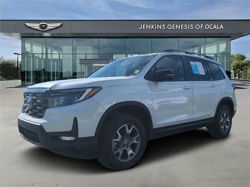 Used 2023 Honda Passport TrailSport image 7