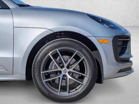 Used 2025 Porsche Macan Turbo image 11