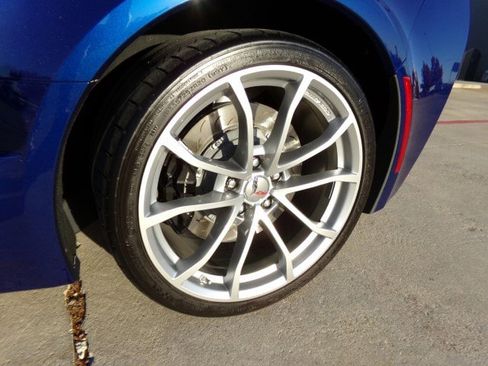 Used 2018 Chevrolet Corvette Grand Sport image 9