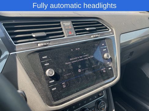 Used 2020 Volkswagen Tiguan SE image 10