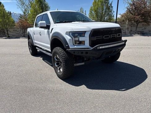 Used 2019 Ford F150 Raptor w/ Equipment Group 802A Luxury AWD/4WD image 14