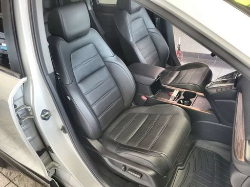 Used 2020 Honda CR-V Touring image 25