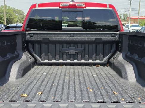 New 2026 Chevrolet Colorado ZR2 w/ Technology Package AWD/4WD image 12