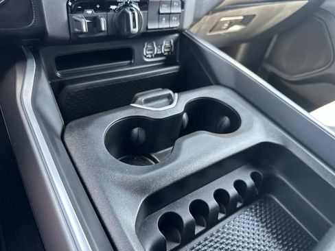 Used 2022 RAM 1500 Big Horn image 23