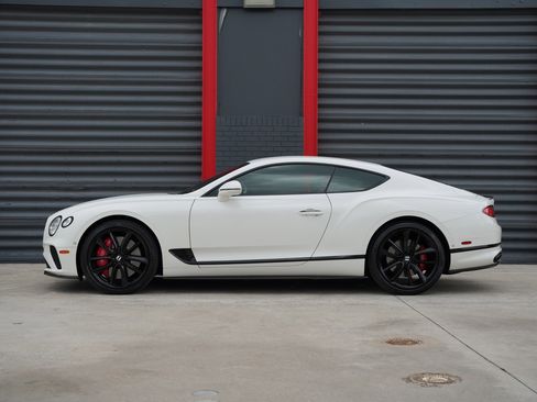 Used 2020 Bentley Continental GT image 7