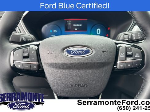 Certified 2025 Ford Escape SE w/ PHEV Premium Package FWD image 27