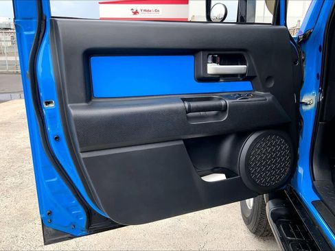 Used 2007 Toyota FJ Cruiser 2WD image 25