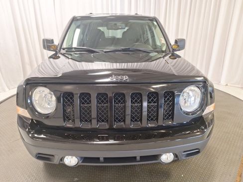 Used 2017 Jeep Patriot Sport image 17