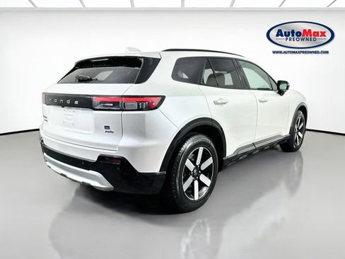 Used 2024 Honda Prologue Touring image 2