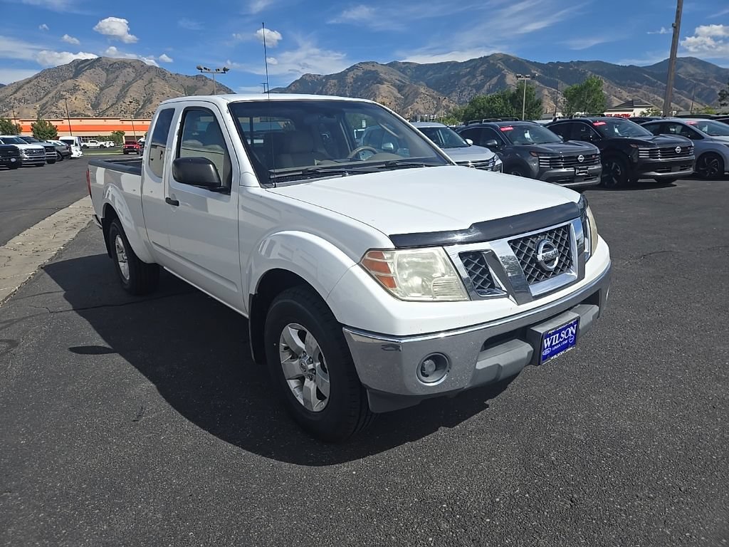 Used 2009 Nissan Frontier SE w/ SE Value Truck Pkg AWD/4WD image 3