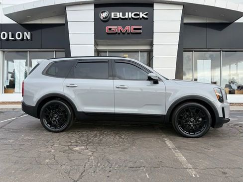 Used 2022 Kia Telluride SX w/ Nightfall Edition Package image 1