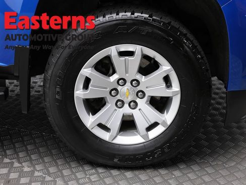Used 2022 Chevrolet Colorado LT RWD image 31