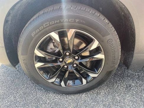 Used 2022 Chevrolet TrailBlazer LT w/ Convenience Package FWD image 12