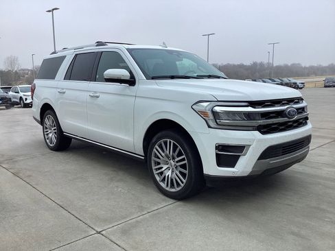 Used 2024 Ford Expedition Max Limited image 2