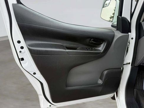 Used 2021 Nissan NV200 SV image 23
