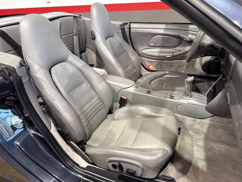 Used 2004 Porsche 911 Carrera image 89