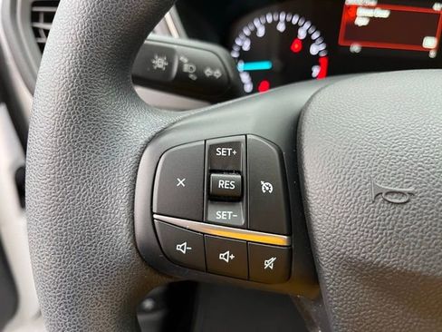 Used 2020 Ford Escape SE image 19