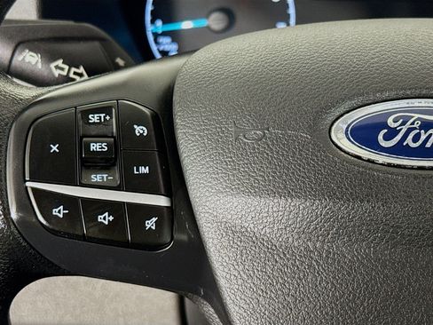 Used 2022 Ford Transit 350 XLT image 13