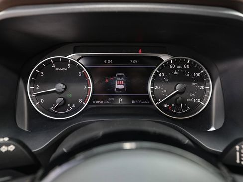 Used 2023 Nissan Rogue SL w/ SL Premium Package image 16