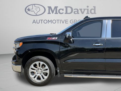 Used 2022 Chevrolet Silverado 1500 LTZ AWD/4WD image 30
