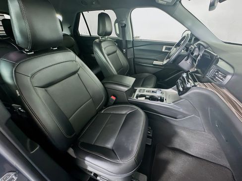 Used 2024 Ford Explorer Limited RWD image 33