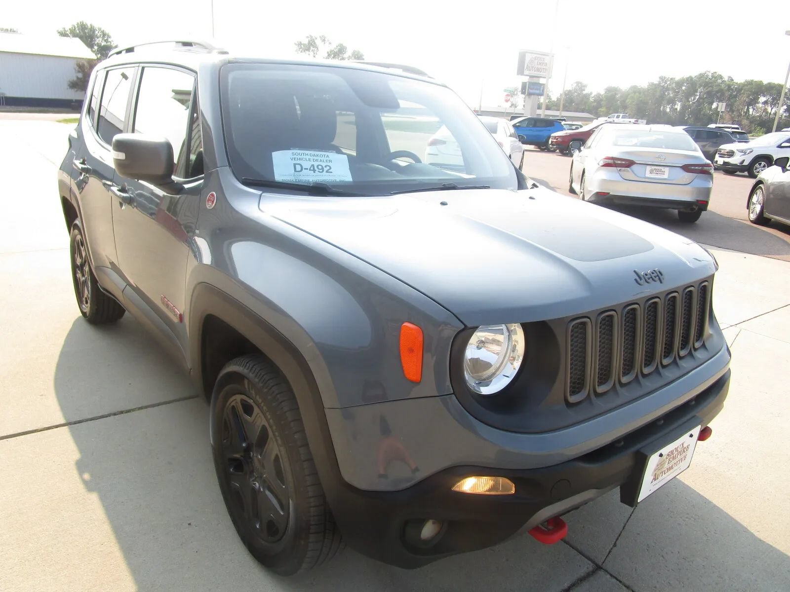 Used 2018 Jeep Renegade Trailhawk w/ Cold Weather Group II AWD/4WD image 5