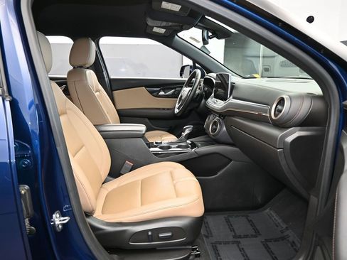 Used 2023 Chevrolet Blazer Premier image 45