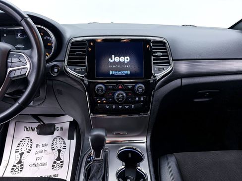 Used 2021 Jeep Grand Cherokee Laredo X RWD image 5