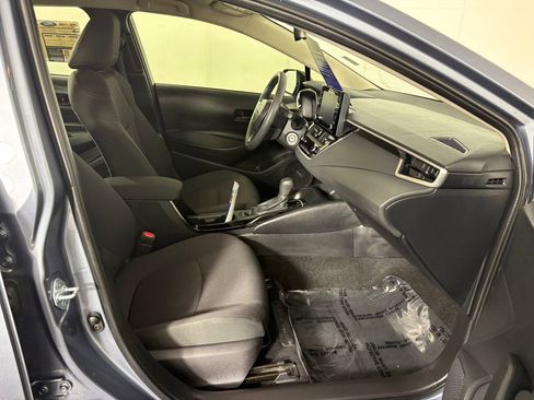 Used 2022 Toyota Corolla LE FWD image 32