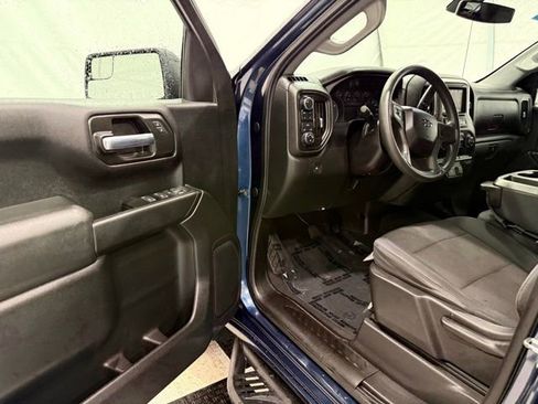 Used 2020 Chevrolet Silverado 1500 Custom Trail Boss w/ Custom Convenience Package image 32