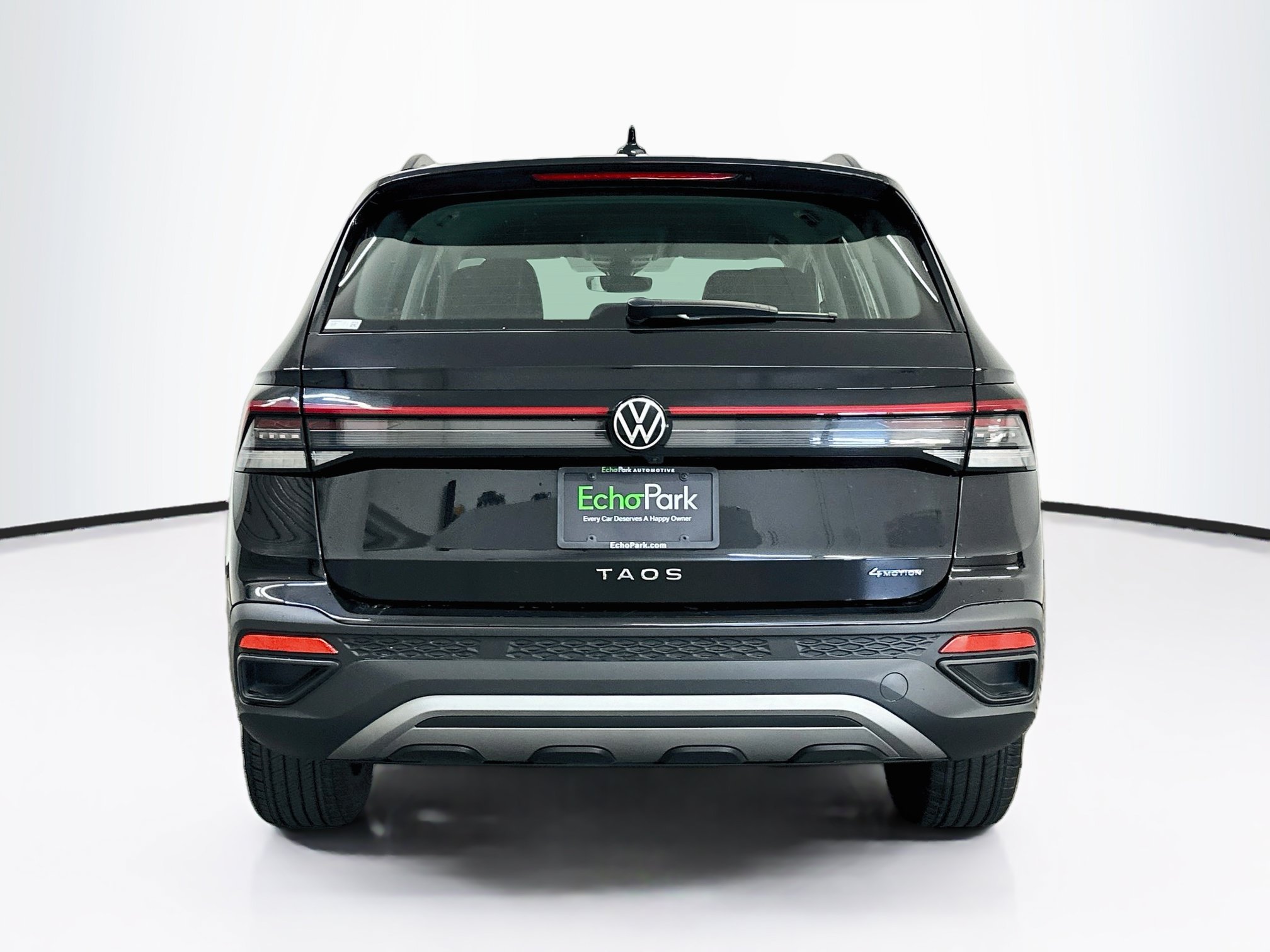 Used 2025 Volkswagen Taos S AWD/4WD image 7
