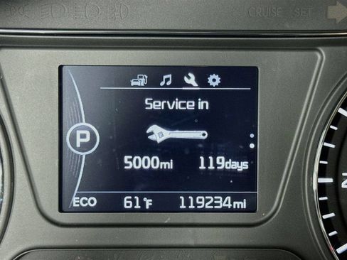 Used 2018 Kia Sorento AWD image 17