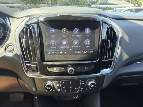 Used 2023 Chevrolet Traverse LT AWD/4WD image 21