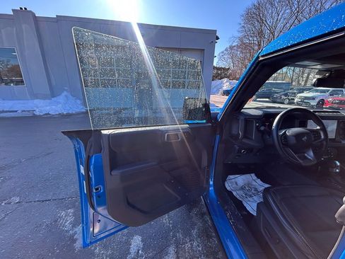 Certified 2025 Ford Bronco Badlands image 11