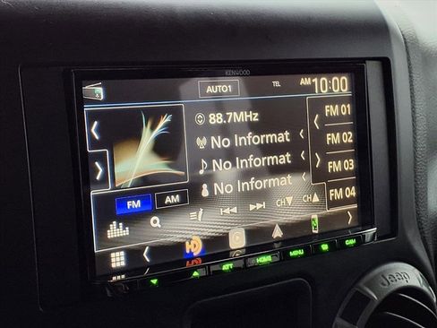 Used 2013 Jeep Wrangler Sport w/ Connectivity Group image 14