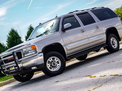 Used 2005 GMC Yukon XL 2500 SLT w/ SLT Preferred Equipment Group image 35