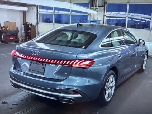 Used 2025 Audi A5 2.0T Premium Plus image 3