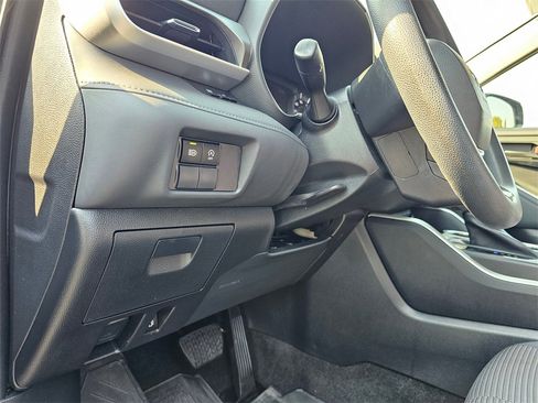 Used 2023 Toyota Highlander L image 21