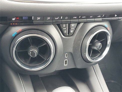 Certified 2024 Chevrolet Blazer LT w/ Convenience Package image 28