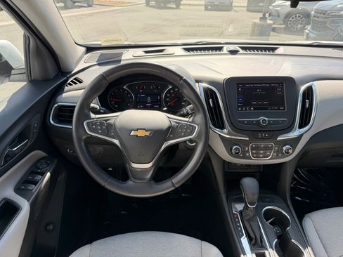Used 2022 Chevrolet Equinox LT FWD image 12
