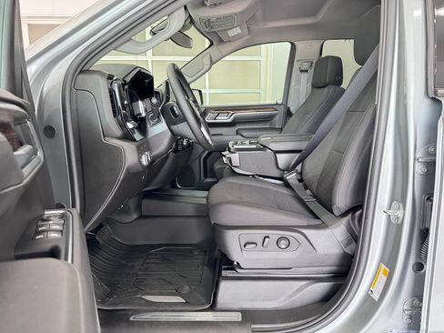 Certified 2026 GMC Sierra 1500 Elevation w/ Elevation Select Package AWD/4WD image 11