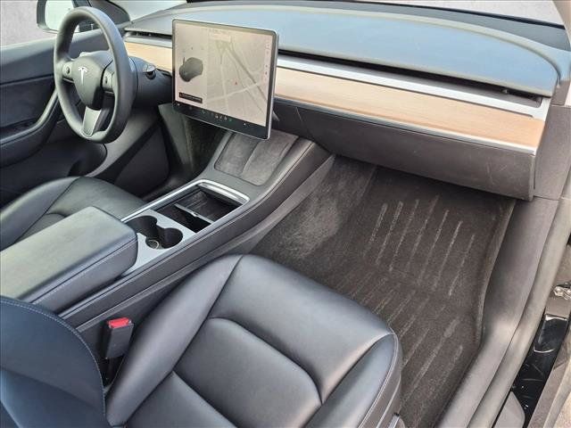 Used 2022 Tesla Model Y Performance AWD/4WD image 22